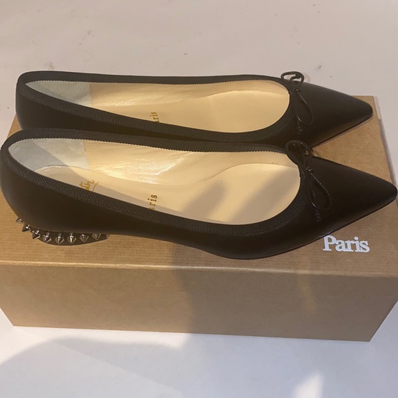 *Auth* Christian Louboutin Hall Flat Napa Flat - Picture 2 of 12